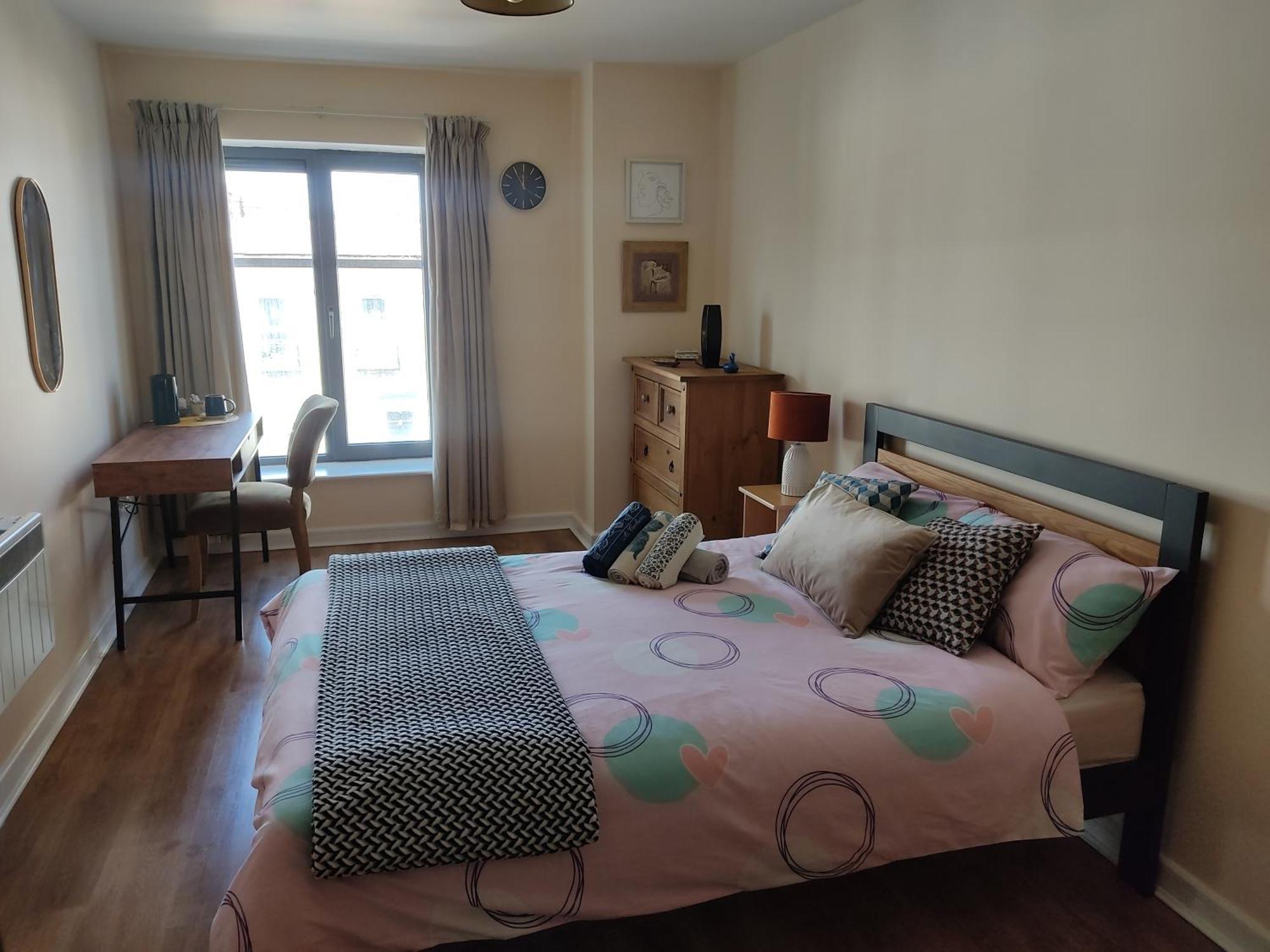 דבלין Swallows Nest - Spacious Bright Double Bedroom With Ensuite Bathroom מראה חיצוני תמונה